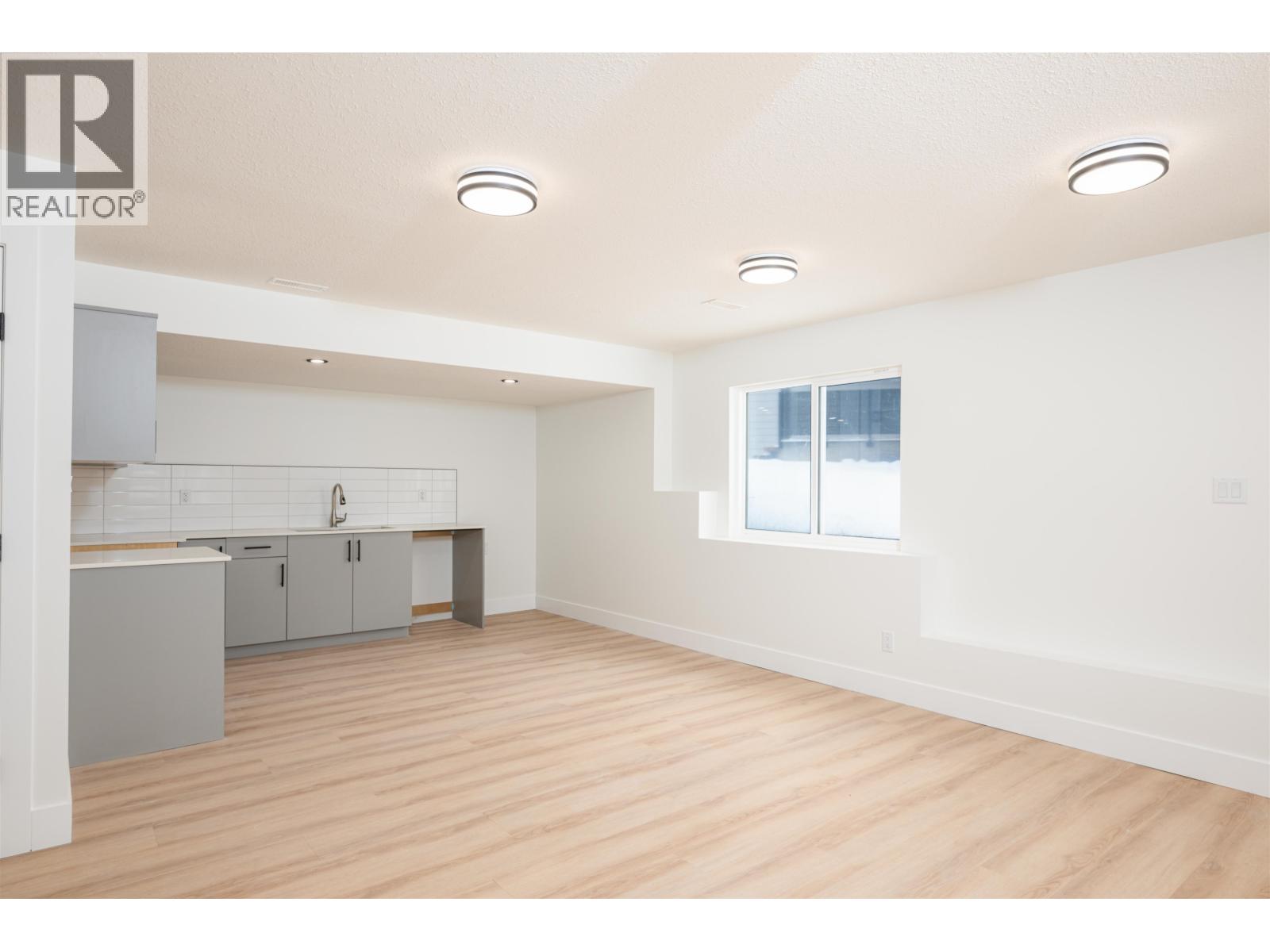 3930 ESTABROOK COURT - 35