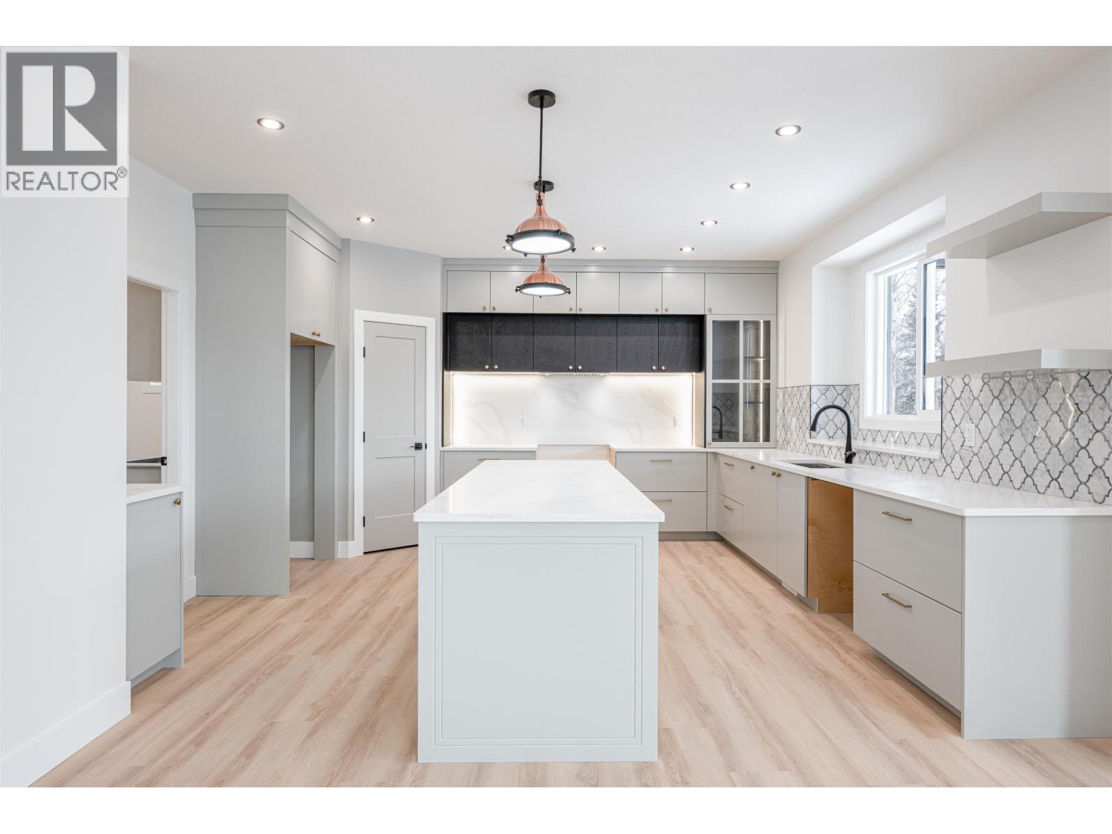 3930 ESTABROOK COURT - 4