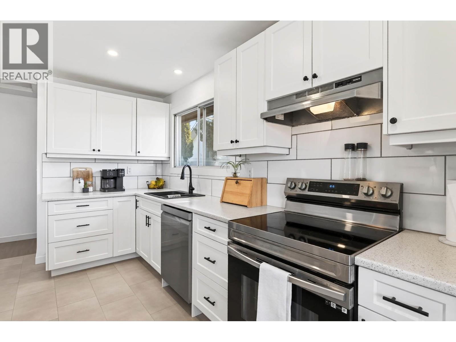 15 Galena Avenue - 10