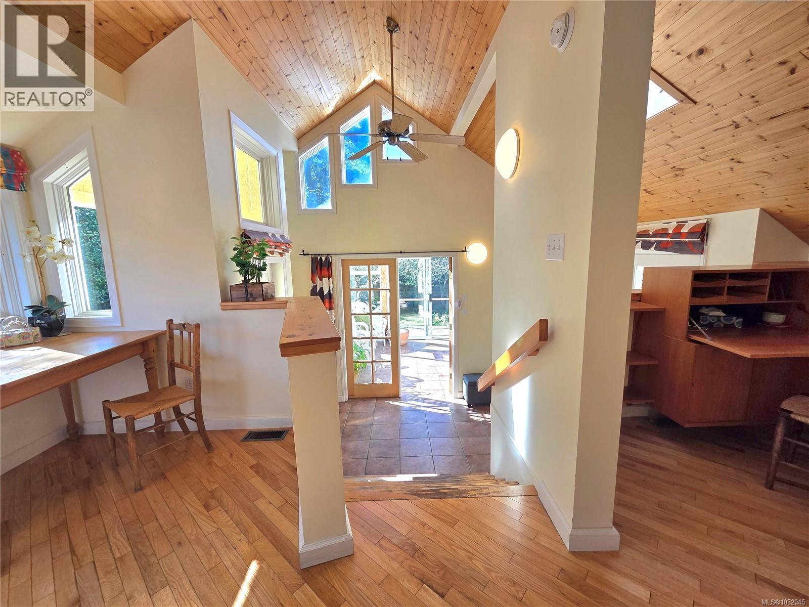 2125 HALL Rd, Oak Bay