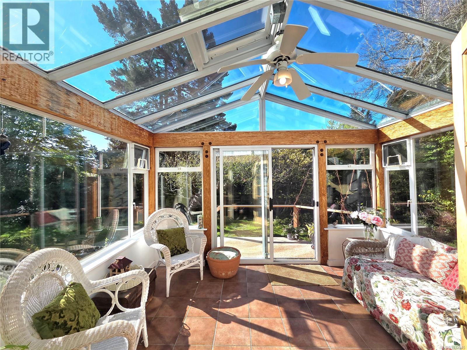 2125 HALL Rd, Oak Bay