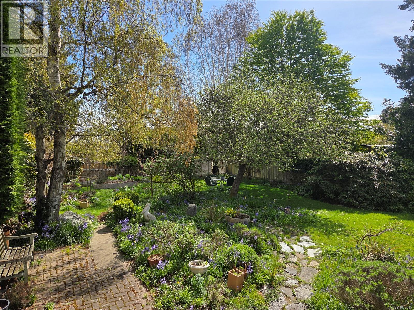 2125 HALL Rd, Oak Bay