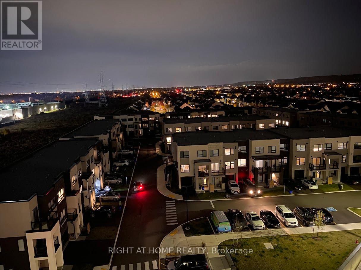 B815 - 3200 DAKOTA COMMON