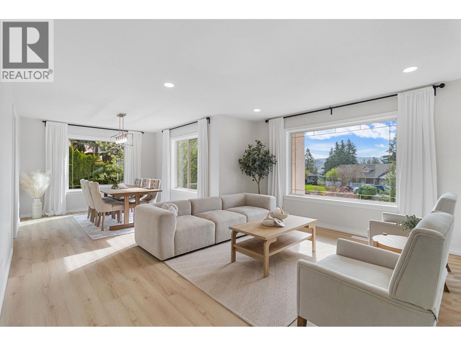  2321 Lillooet Crescent, Kelowna