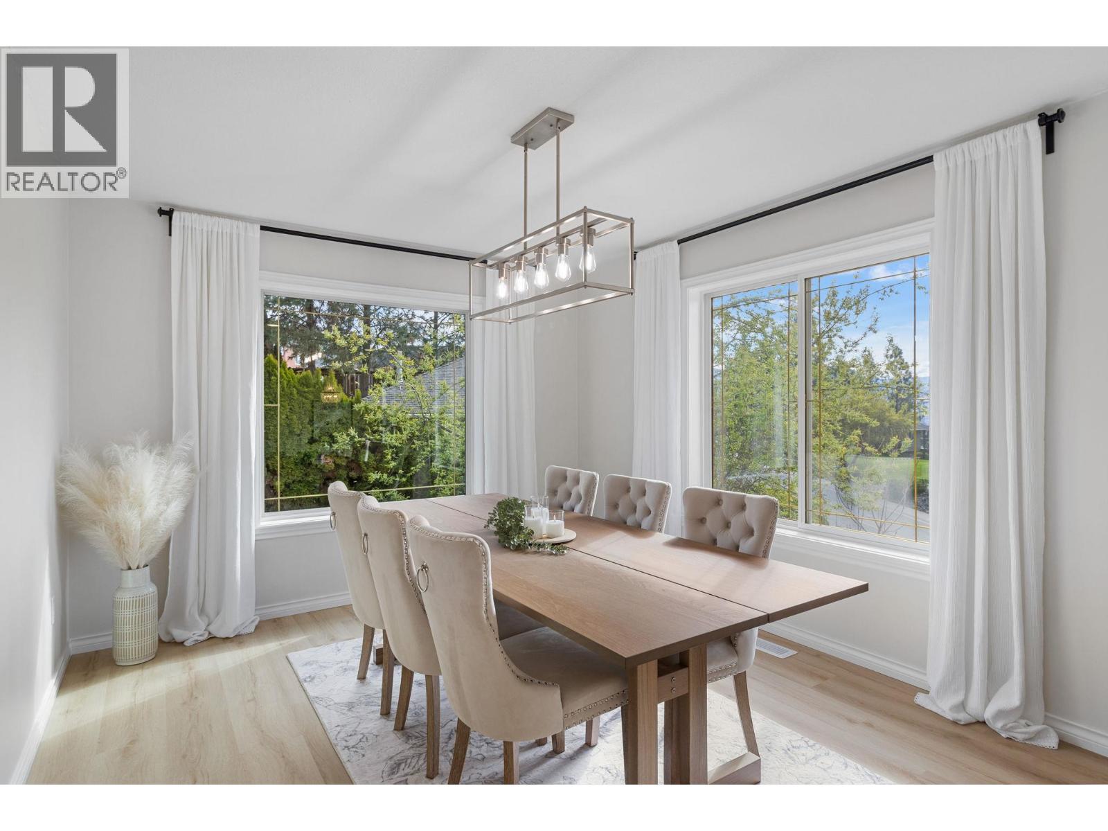 2321 Lillooet Crescent - 7