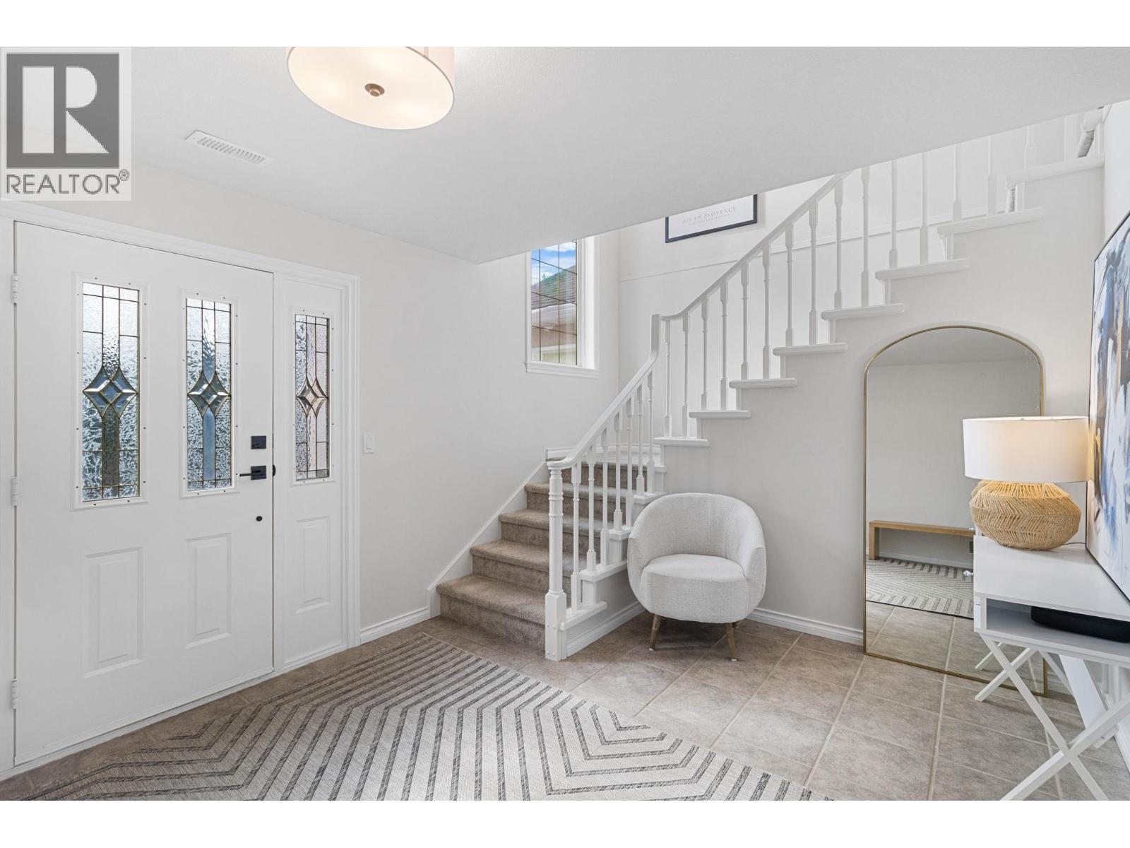 2321 Lillooet Crescent - 4