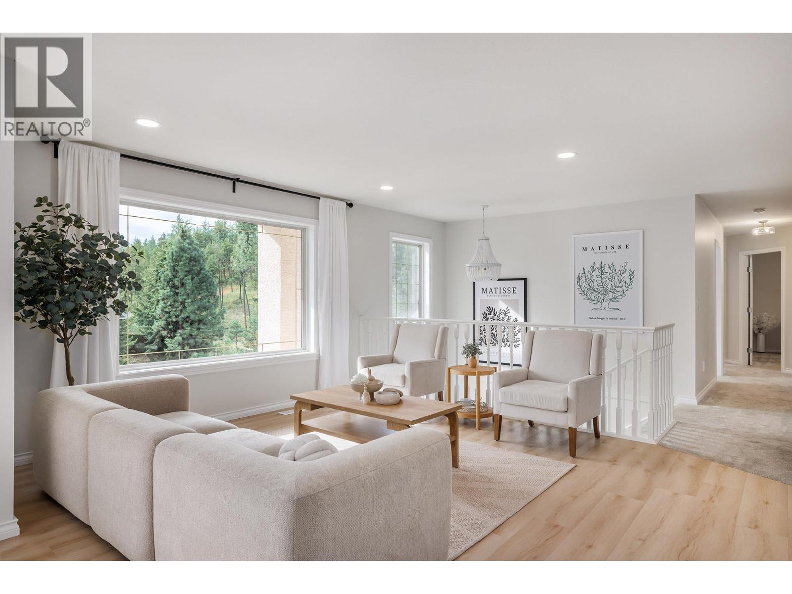  2321 Lillooet Crescent, Kelowna