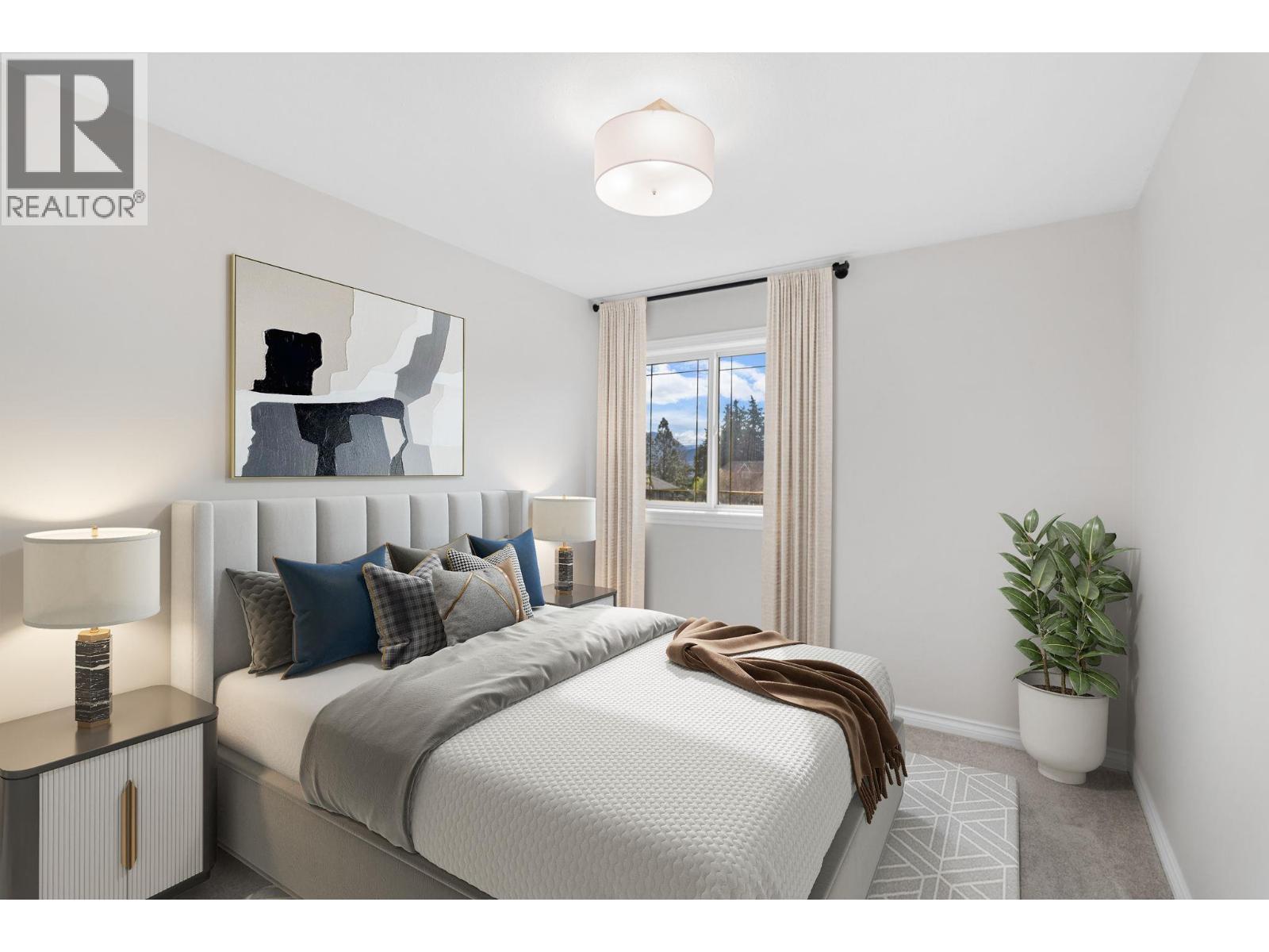  2321 Lillooet Crescent, Kelowna