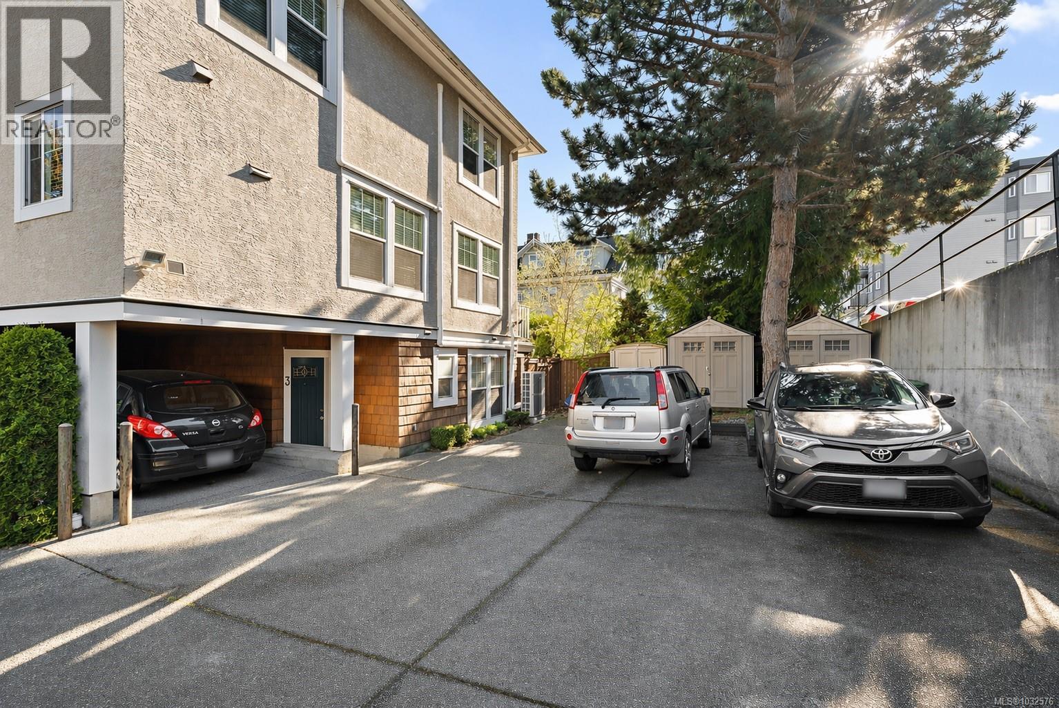 1 833 Princess Ave, Victoria