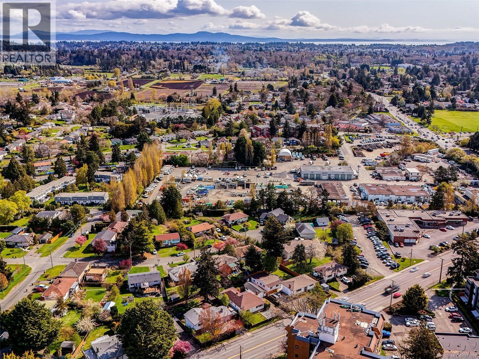  4031 Quadra Street, Saanich