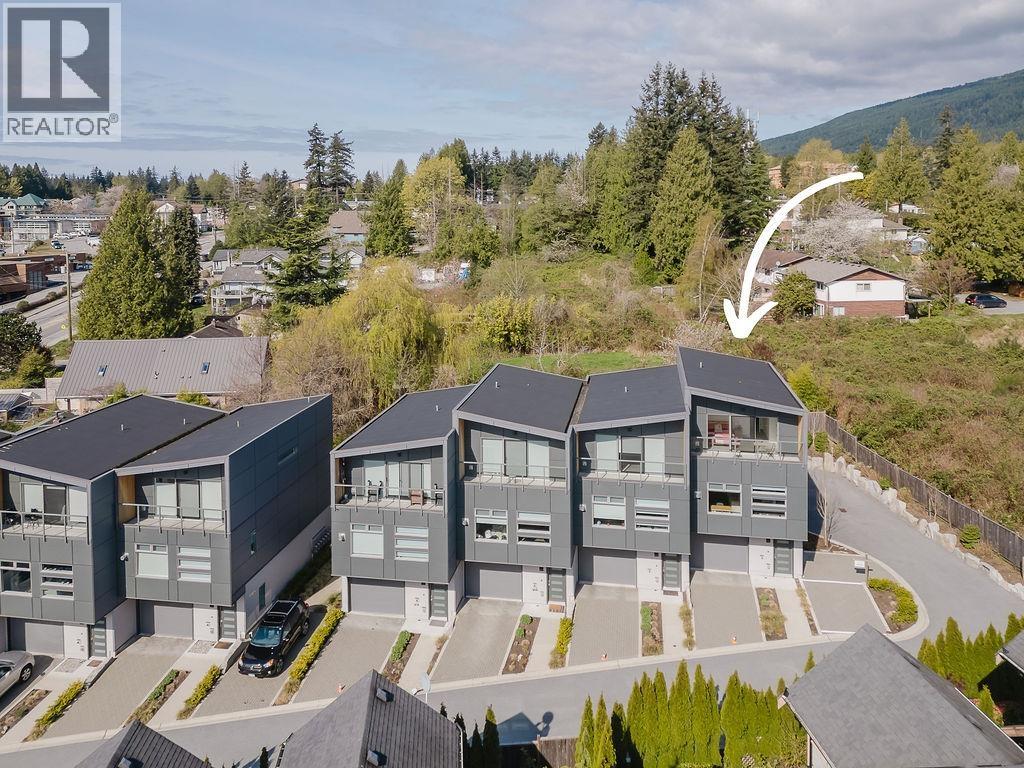 109 736 GIBSONS WAY - photo 2