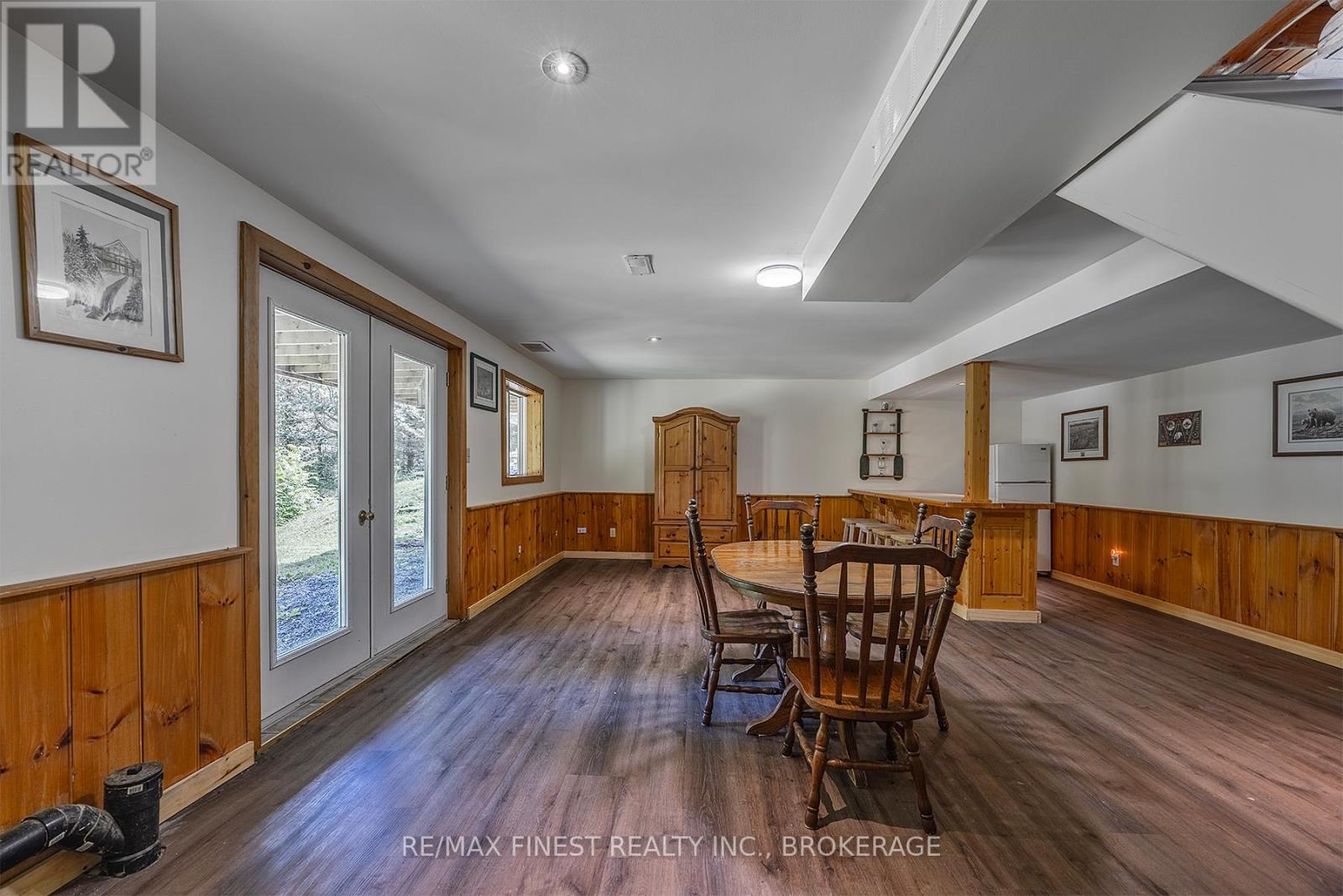 7679 PERTH ROAD - 43