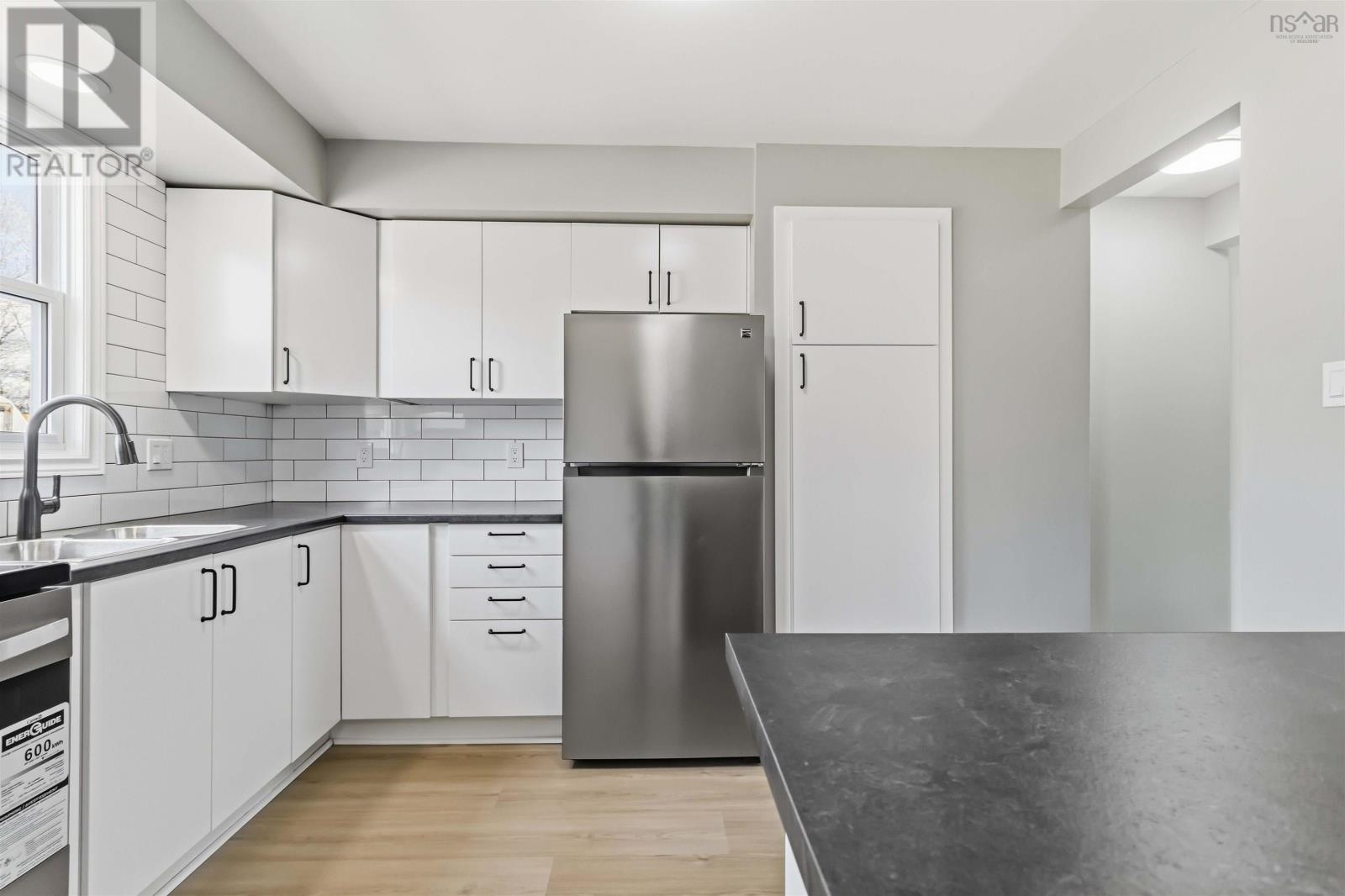 Property 18 of 48 of 165 Merrimac Drive