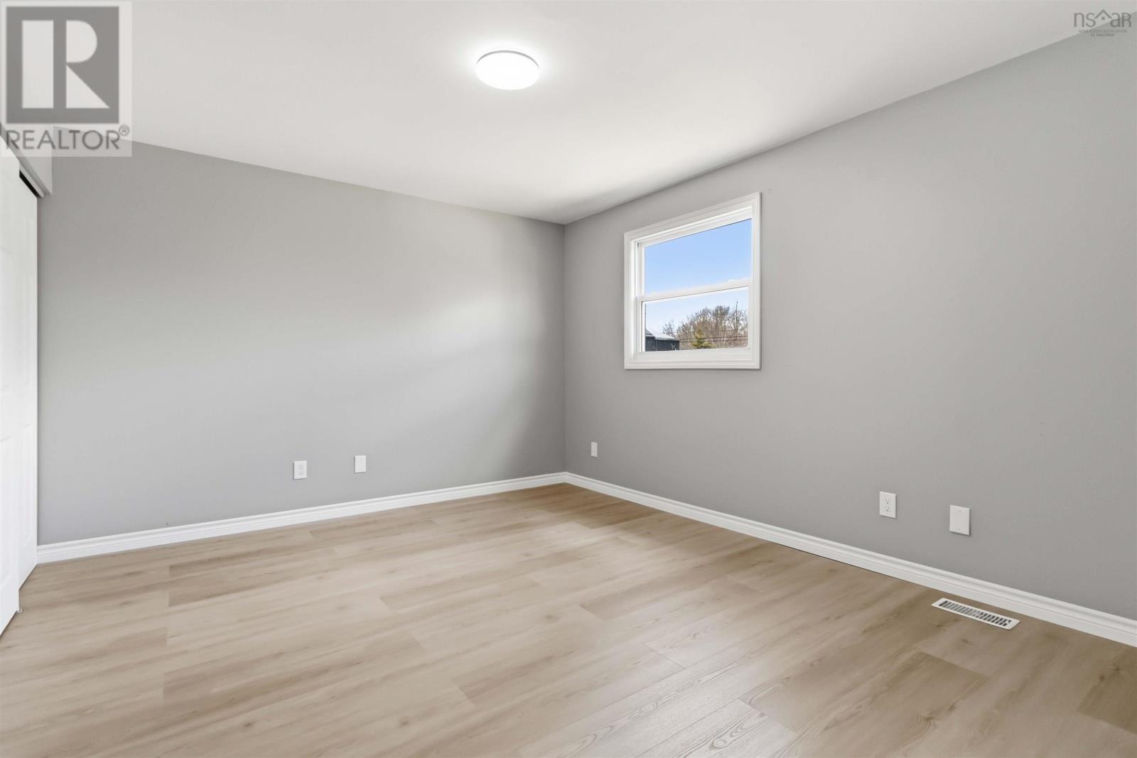 Property 33 of 48 of 165 Merrimac Drive