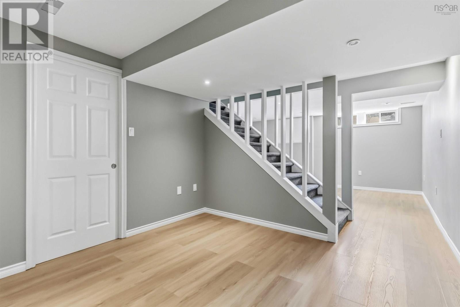 Property 30 of 48 of 165 Merrimac Drive