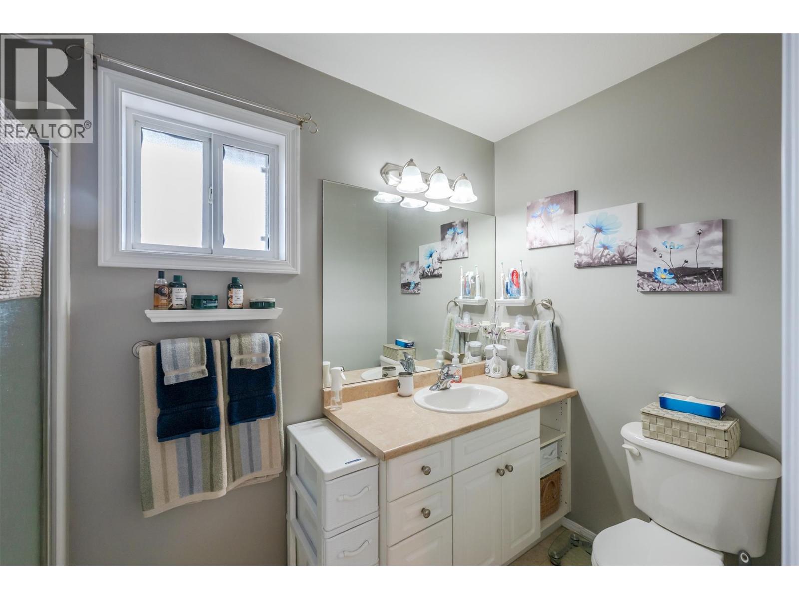 #101 102 REGINA AVENUE - 14