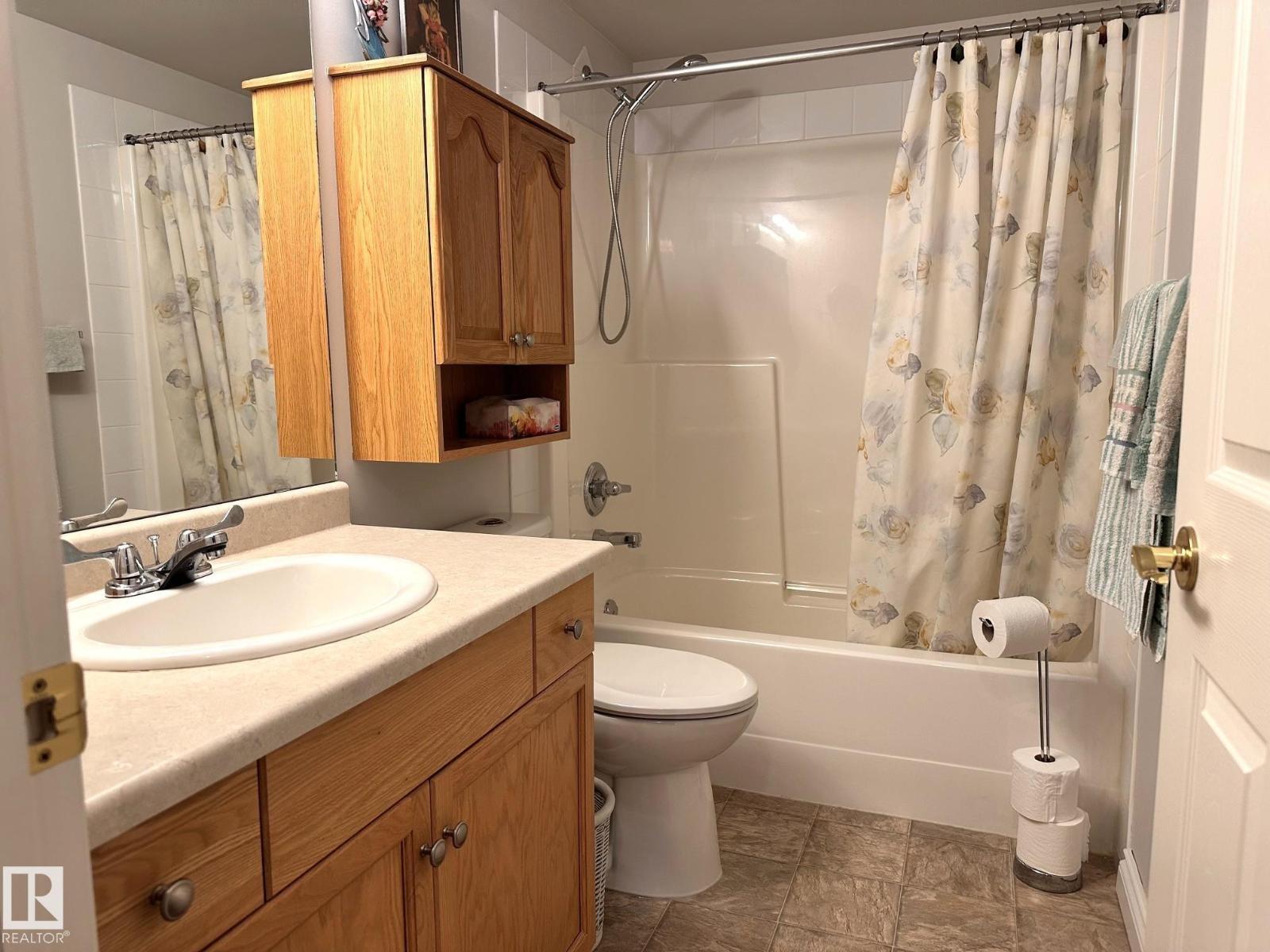 #202 69 CRYSTAL LN, Sherwood Park