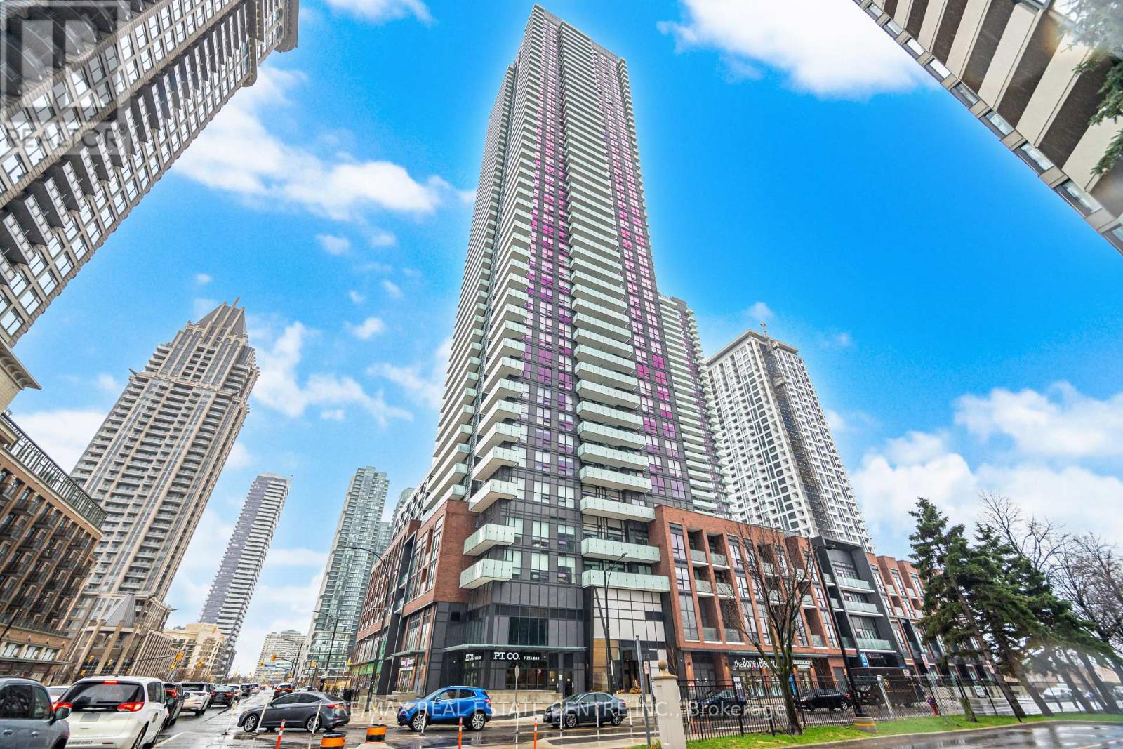 4905 - 430 SQUARE ONE DRIVE