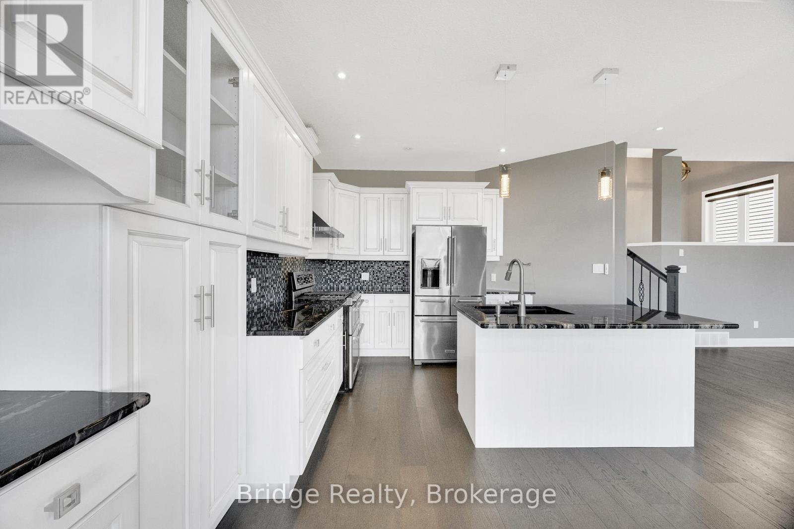 1060 ALBERNI ROAD - 11
