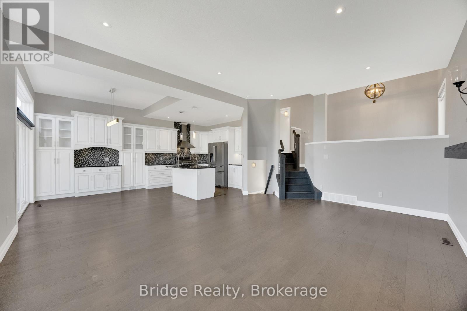 1060 ALBERNI ROAD - 16