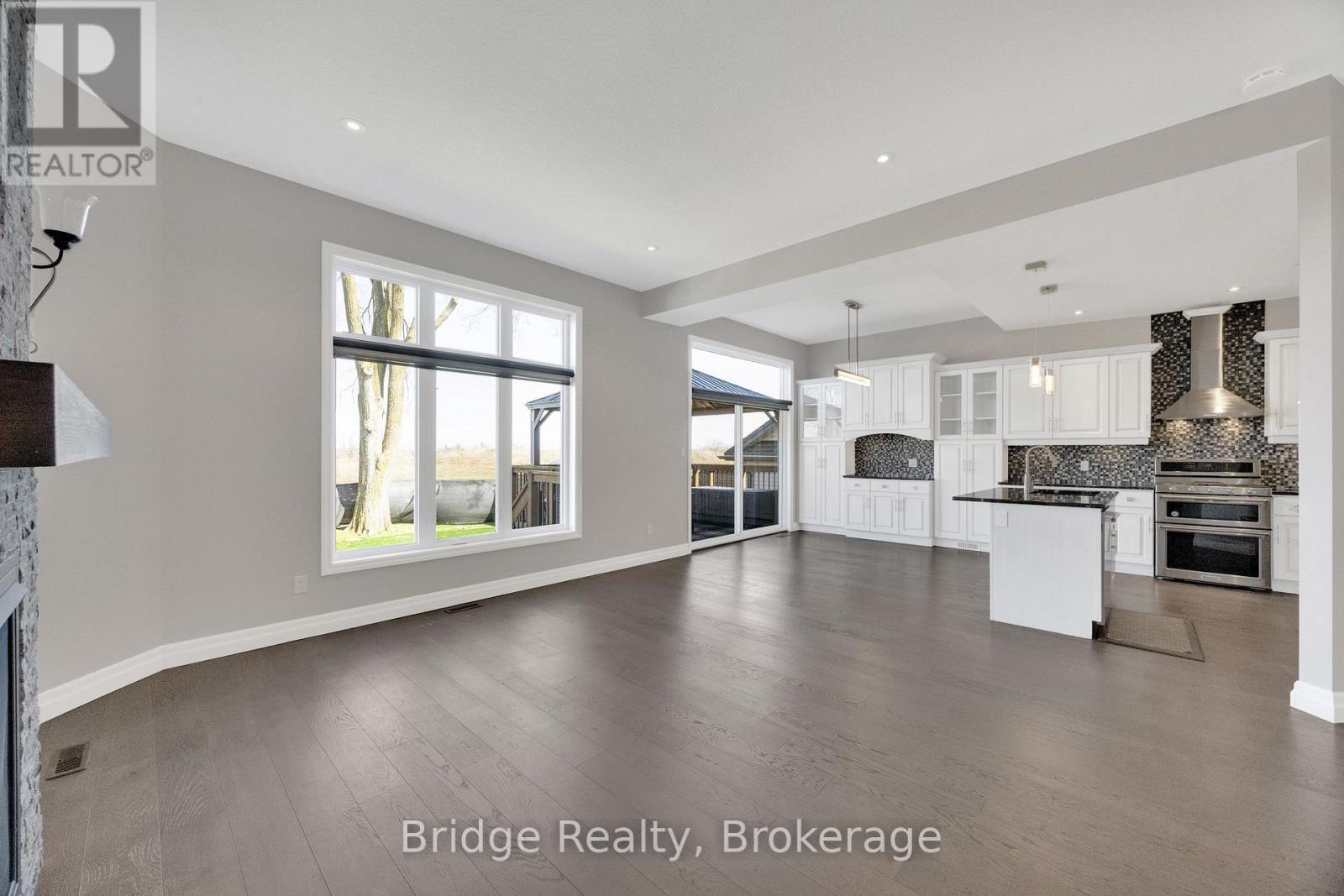 1060 ALBERNI ROAD - 17