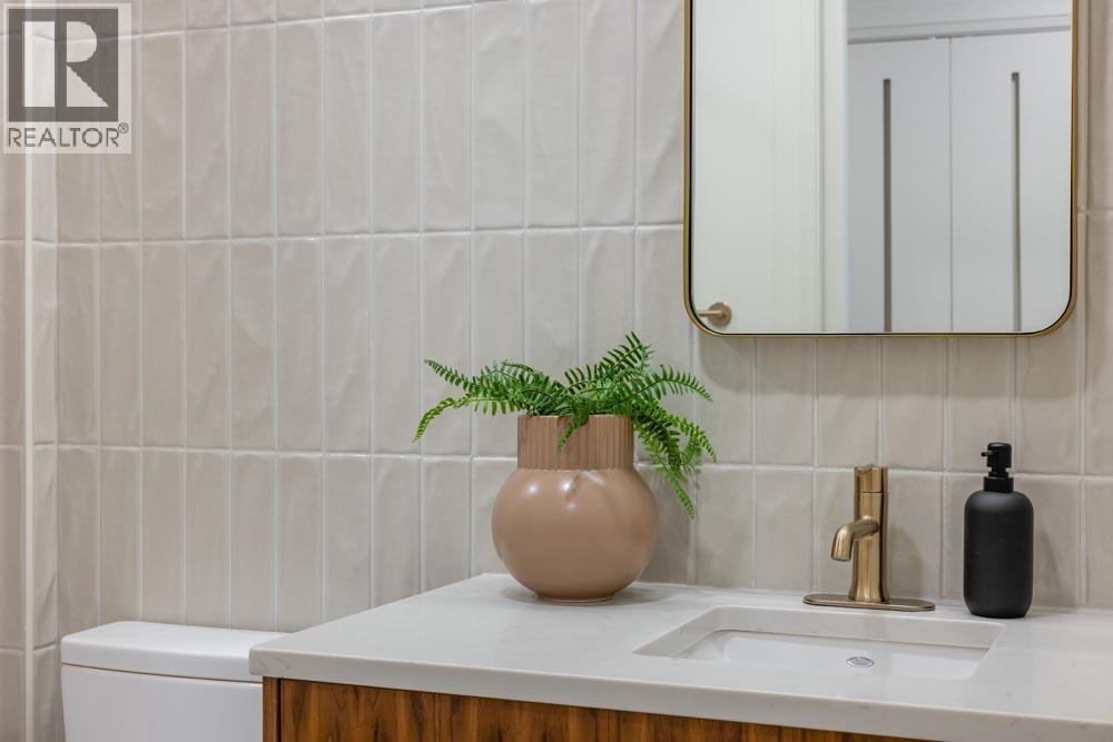 410 2550 GARDEN DRIVE, Vancouver