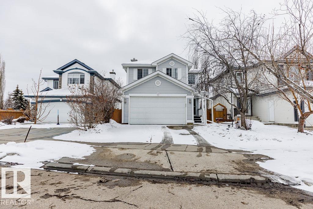 7 DOUCETTE PL, St. Albert