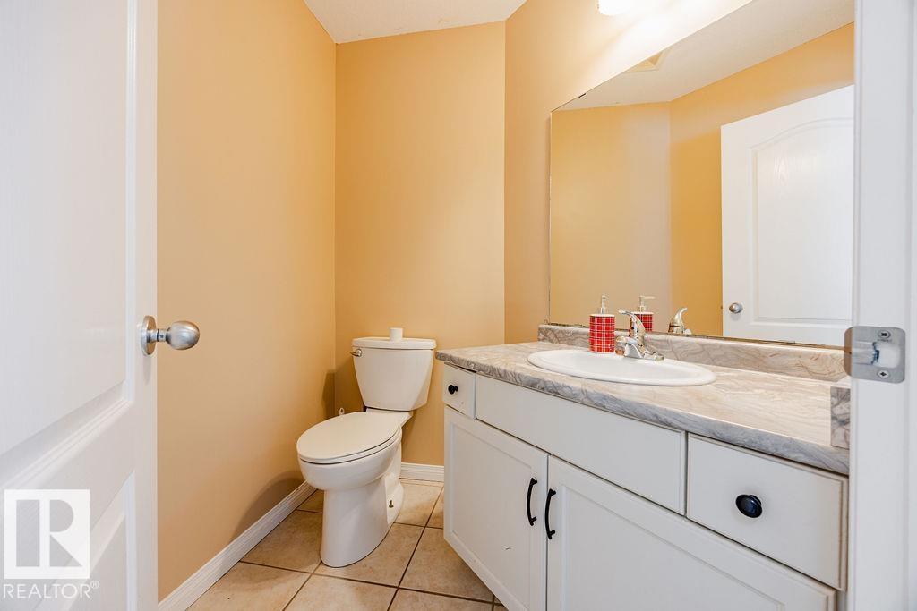 7 DOUCETTE PL, St. Albert