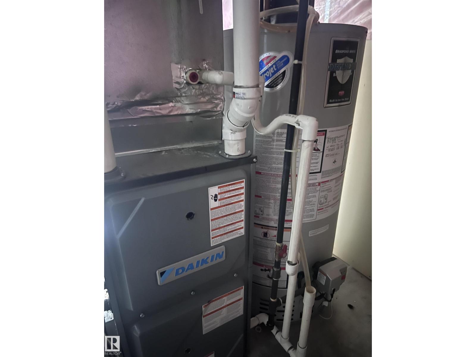 7 DOUCETTE PL, St. Albert