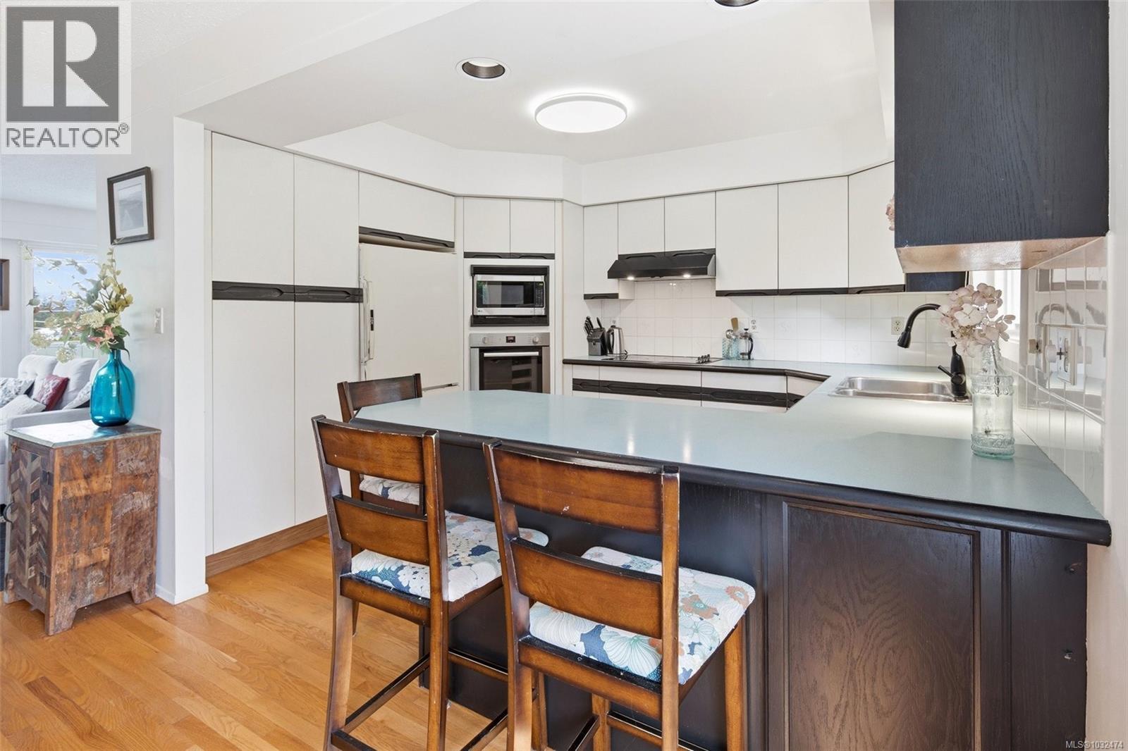  836 Elrick Place, Esquimalt