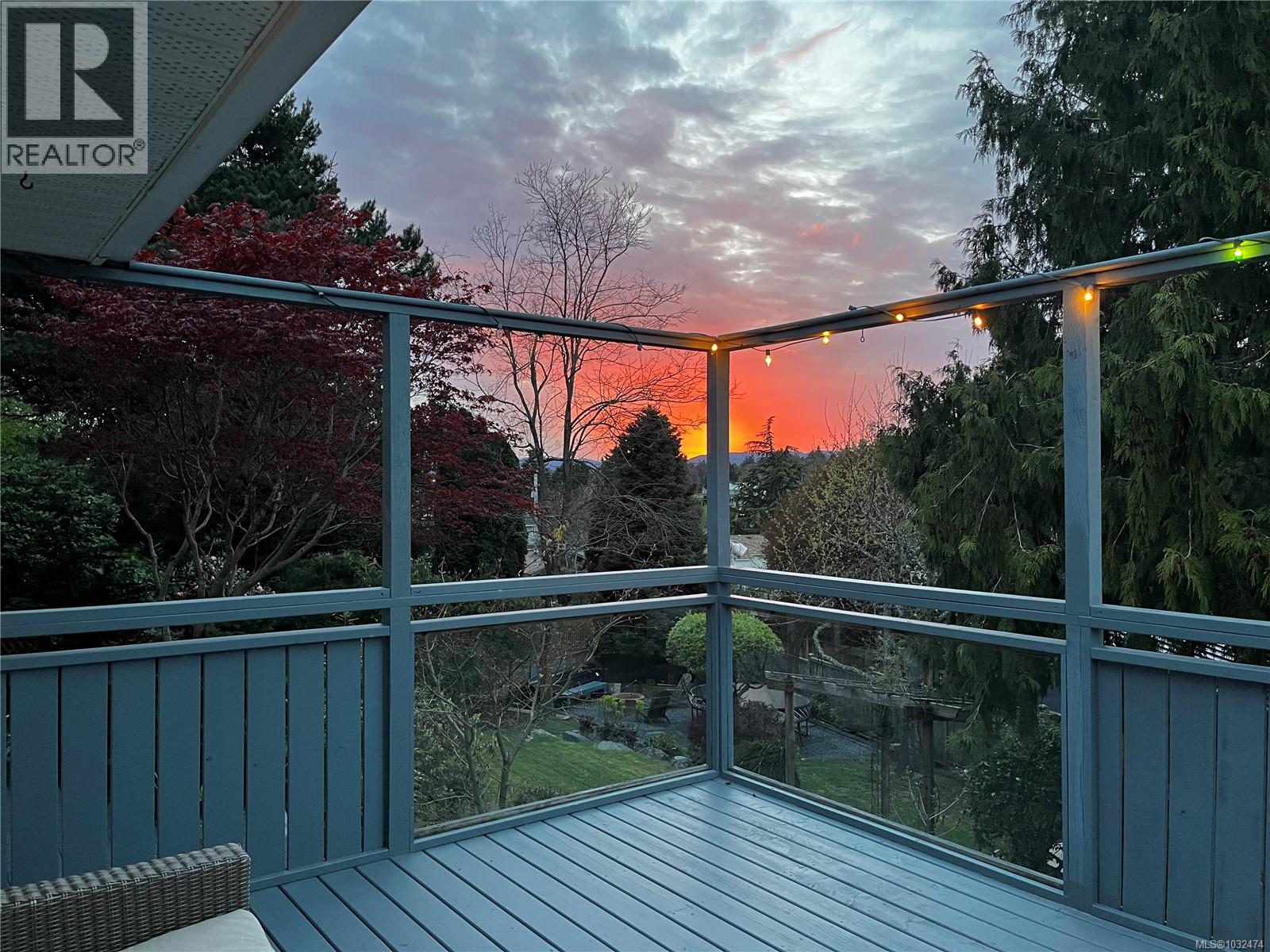  836 Elrick Place, Esquimalt