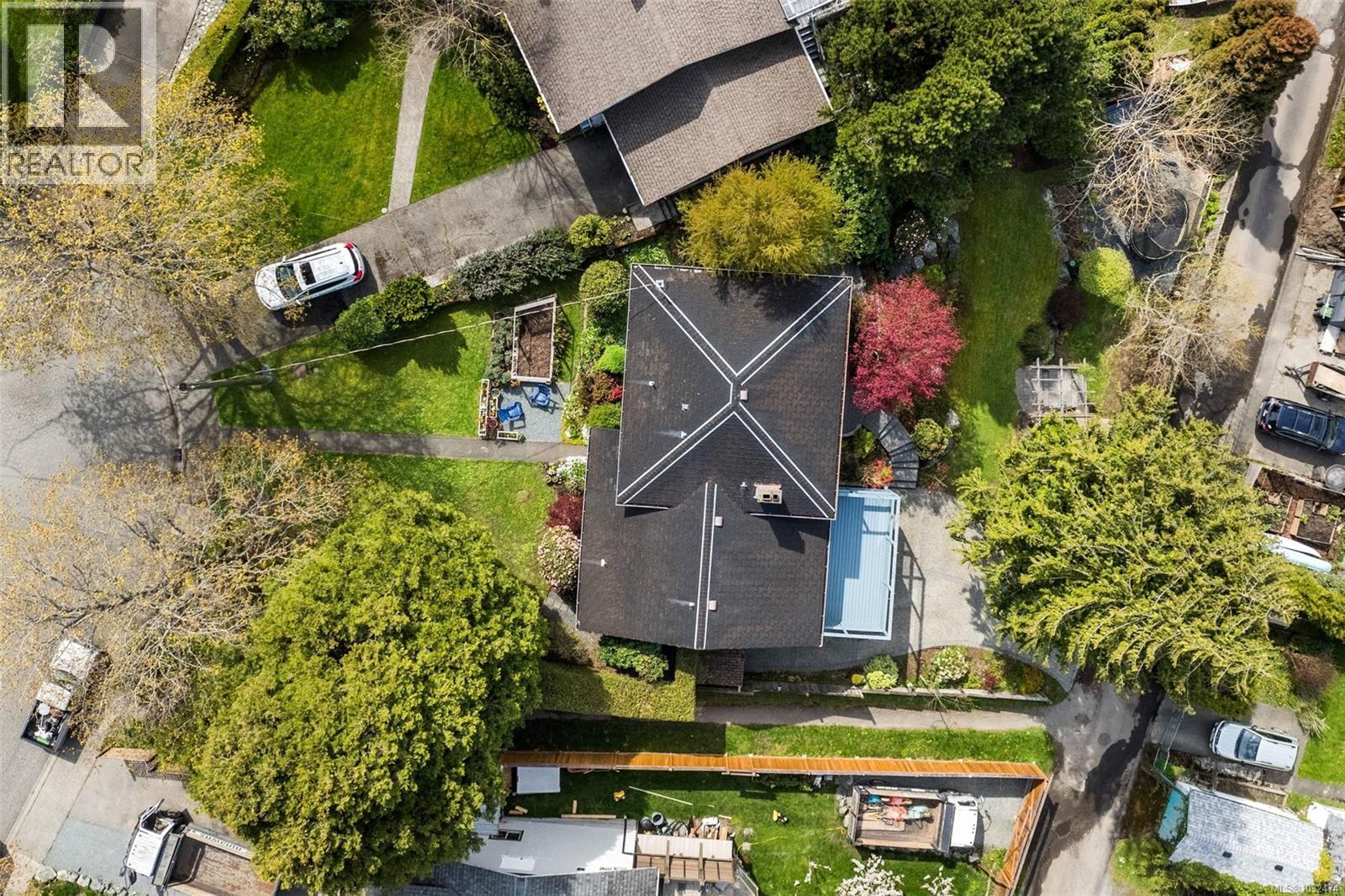  836 Elrick Place, Esquimalt