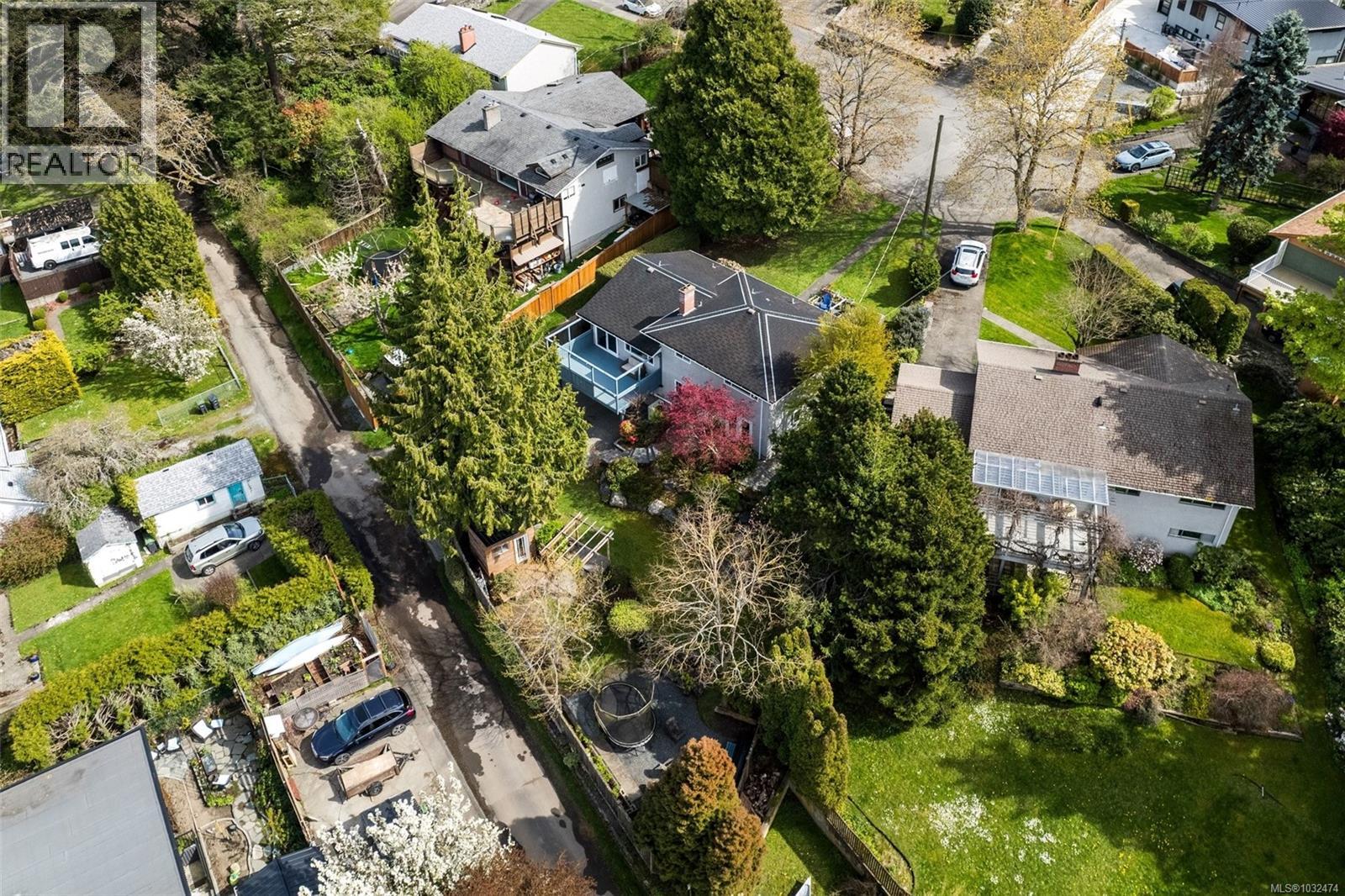  836 Elrick Place, Esquimalt