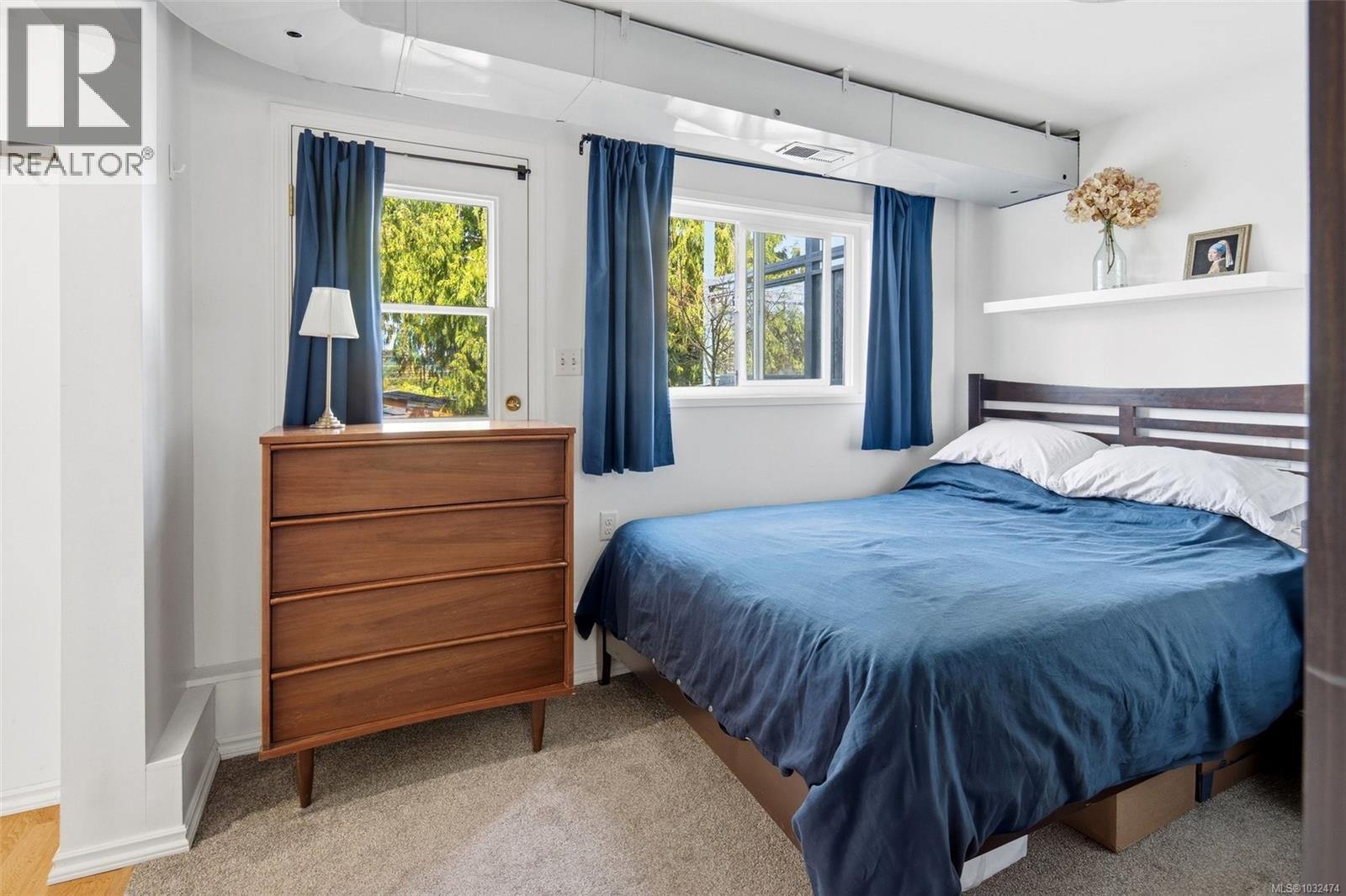  836 Elrick Place, Esquimalt