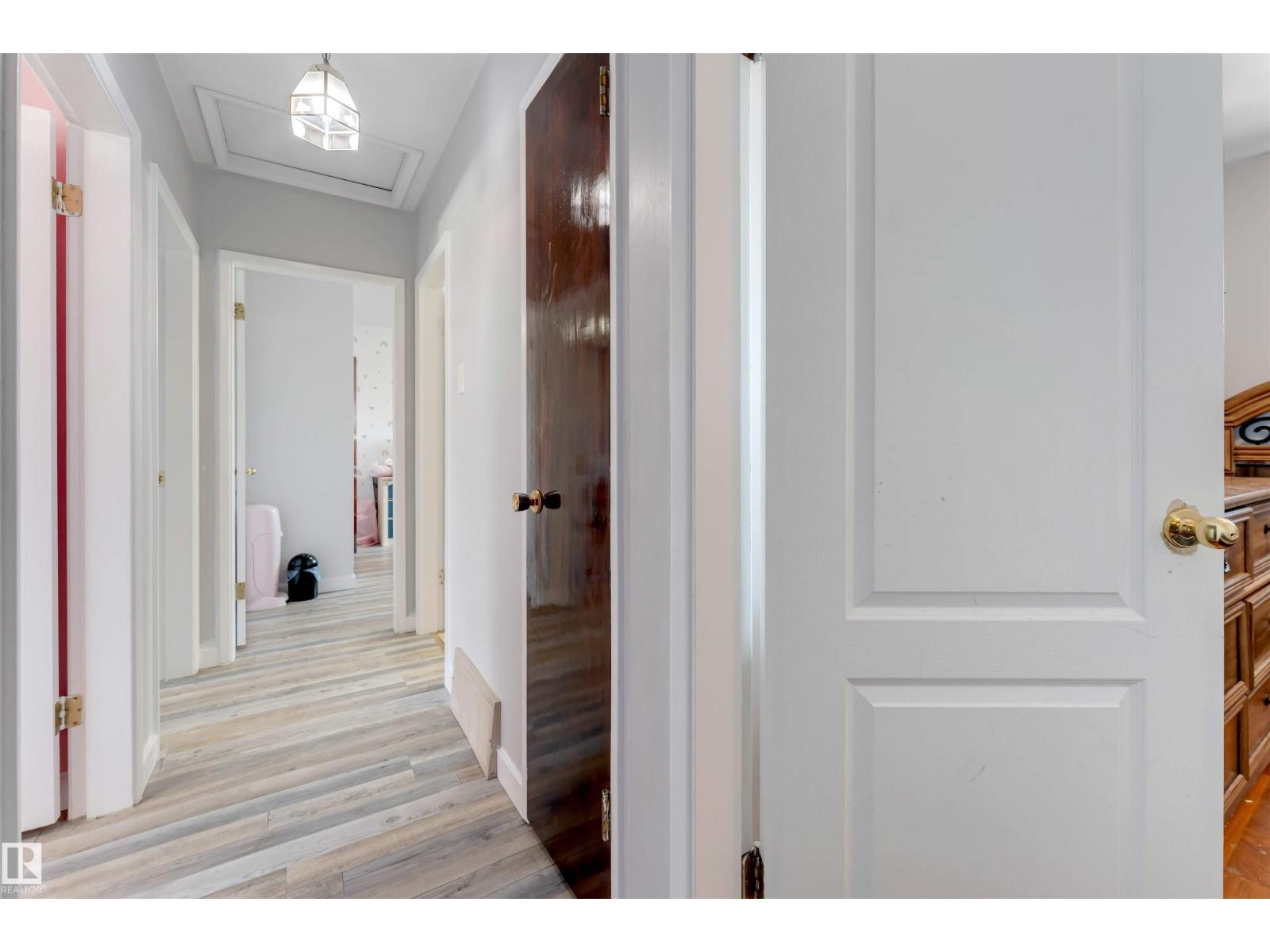 9217 168 ST NW, Edmonton