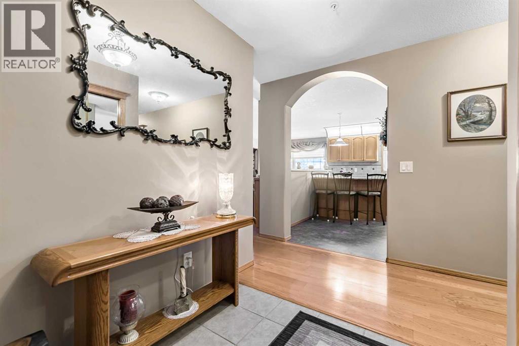 Single Family House for Sale in   Country Hills Road NW Country Hills Calgary 