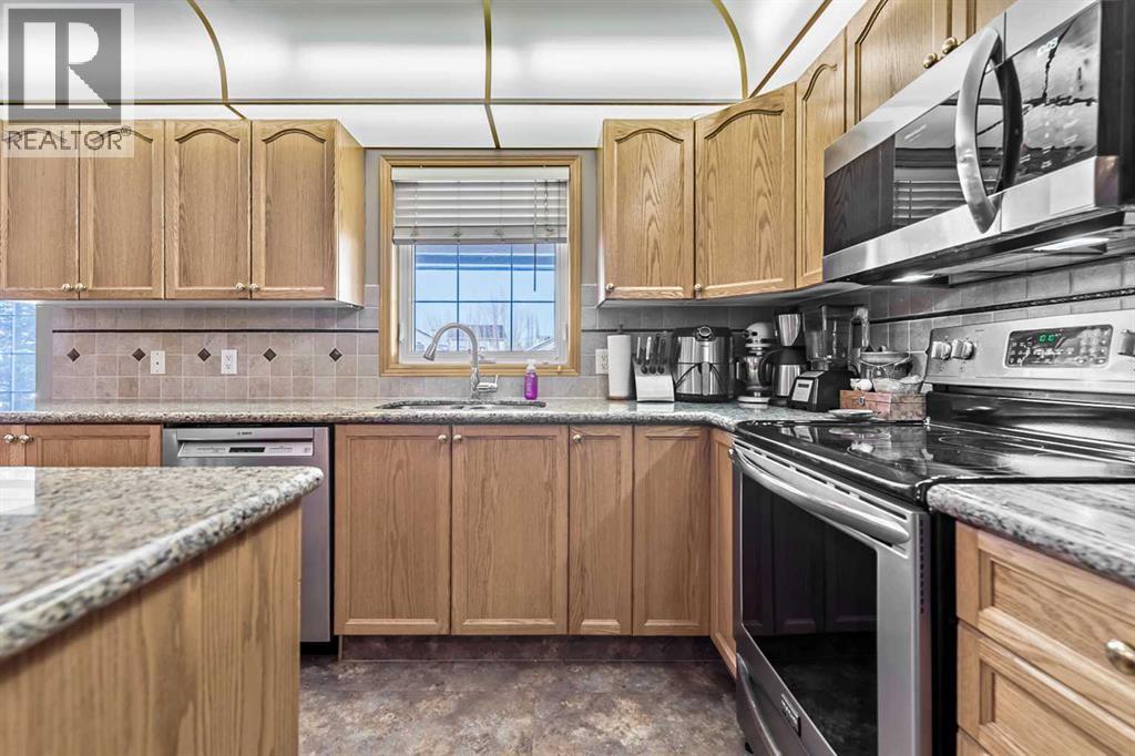 Single Family House for Sale in   Country Hills Road NW Country Hills Calgary 