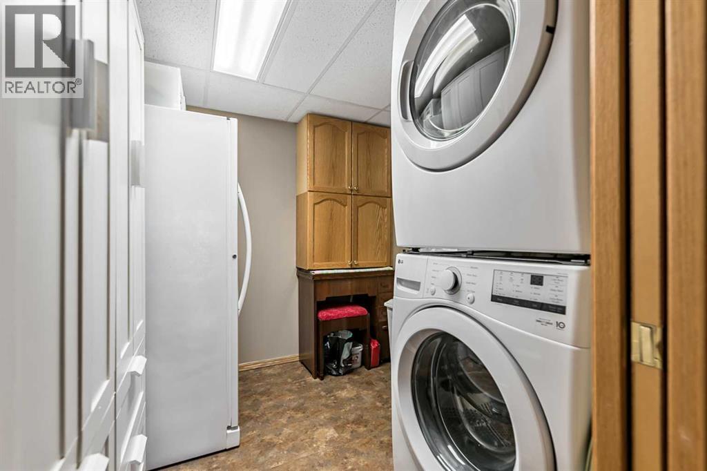 Single Family House for Sale in   Country Hills Road NW Country Hills Calgary 