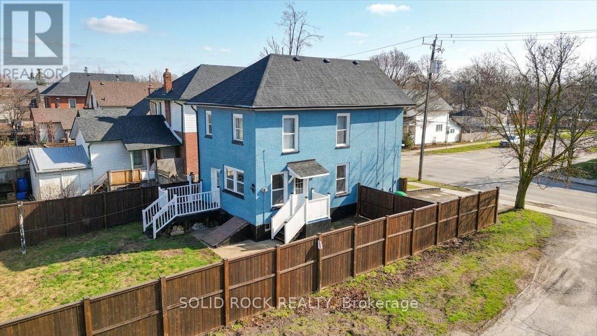 513 ROMAINE STREET - 32
