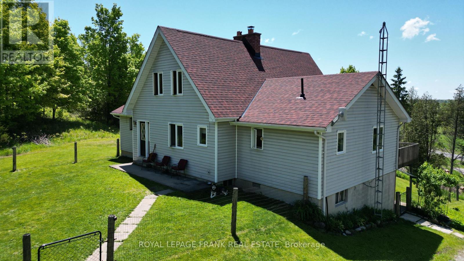 884 CENTRE LINE ROAD - 5