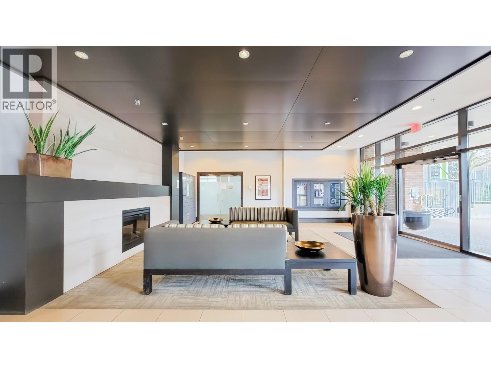 2207 7328 ARCOLA STREET, Burnaby