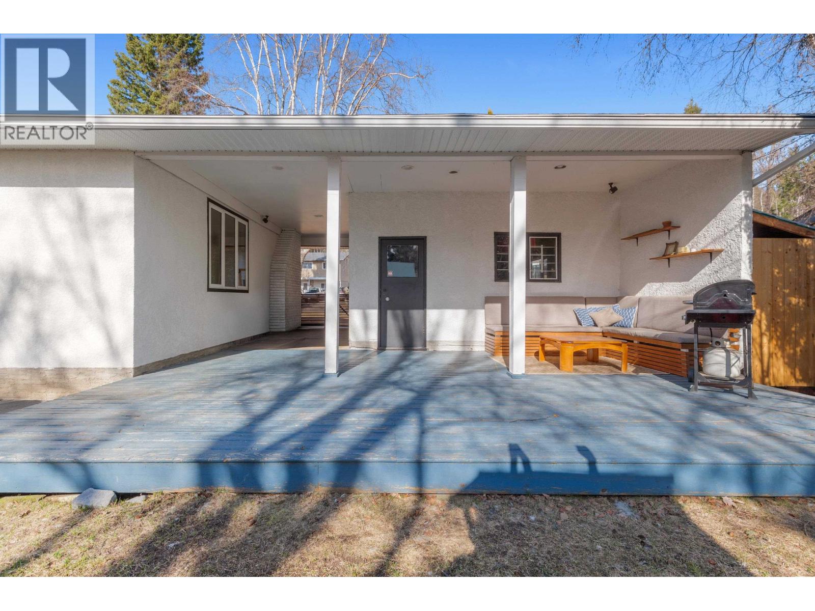 5696 BROCK DRIVE - 29