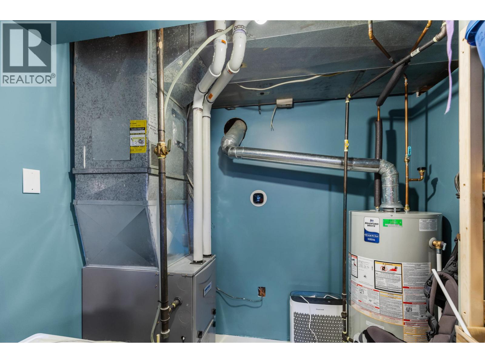 5696 BROCK DRIVE - 26