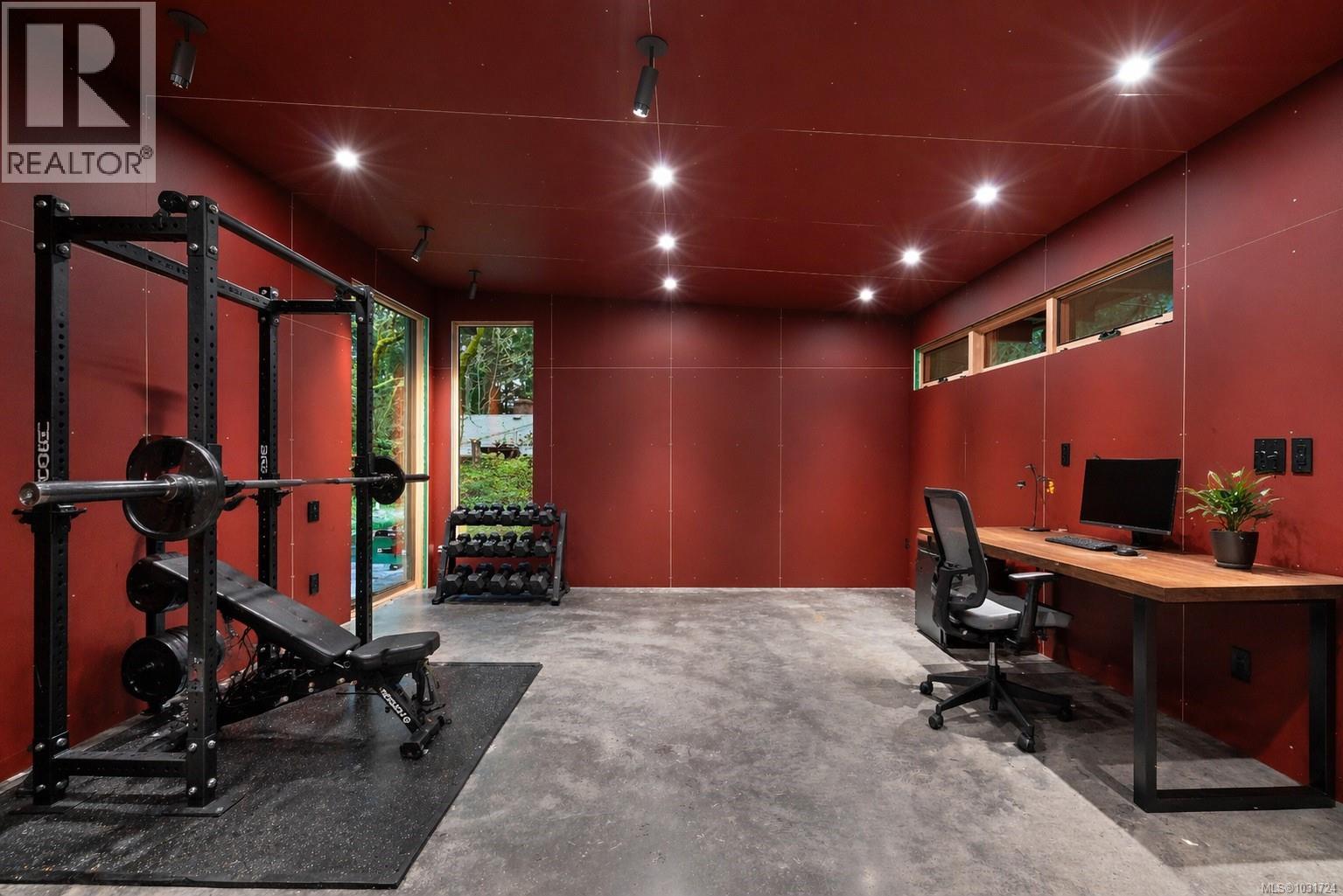  4513 Edgewood Place, Saanich