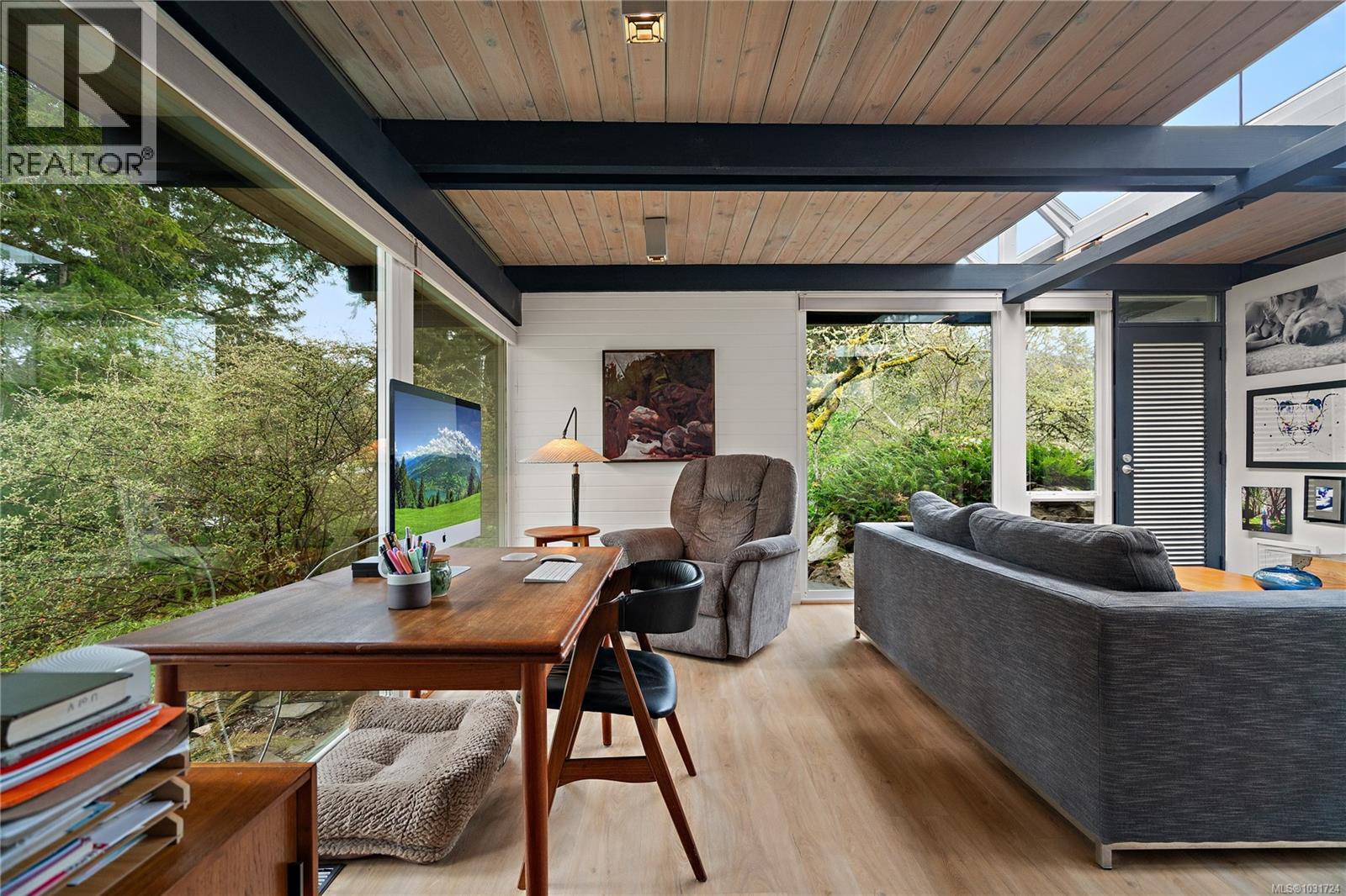  4513 Edgewood Place, Saanich