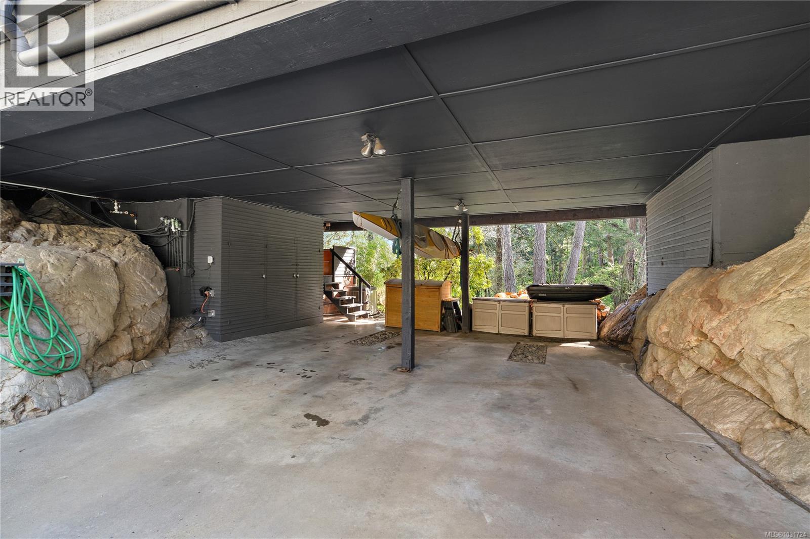  4513 Edgewood Place, Saanich