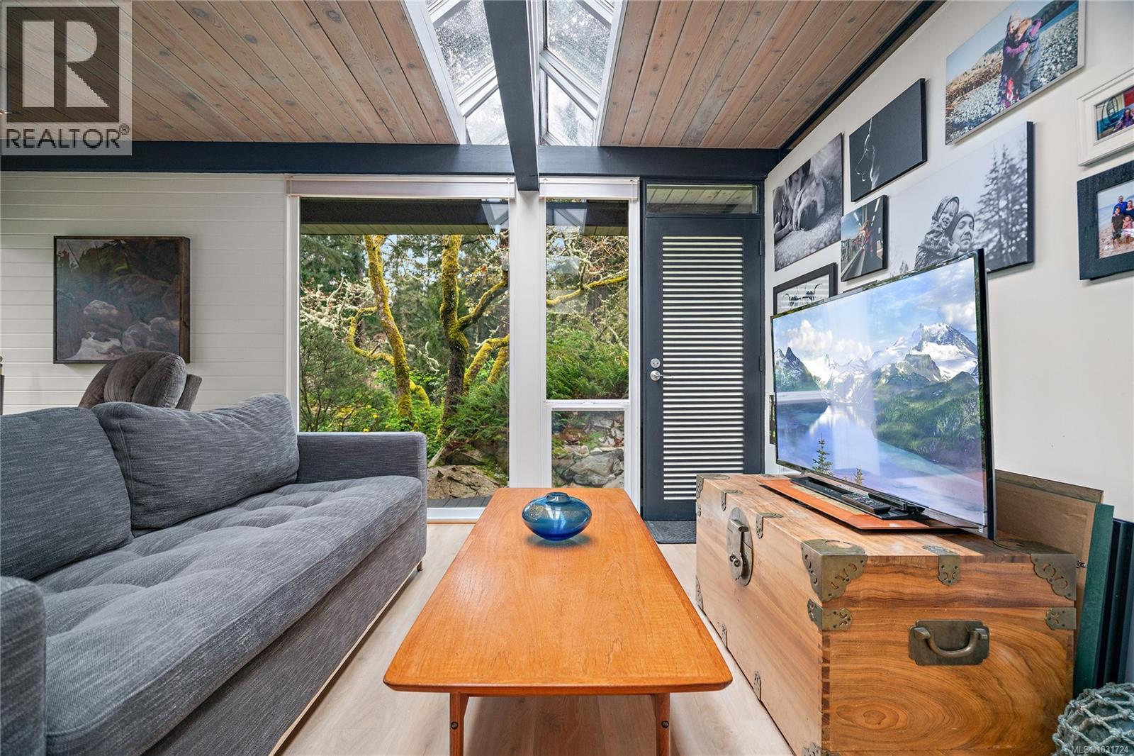  4513 Edgewood Place, Saanich