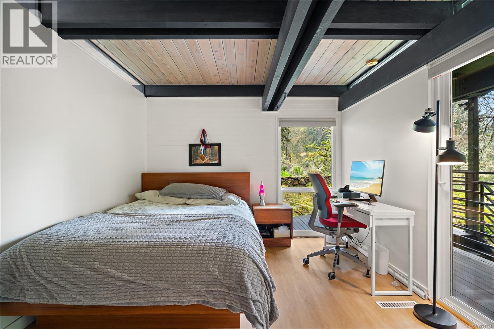  4513 Edgewood Place, Saanich