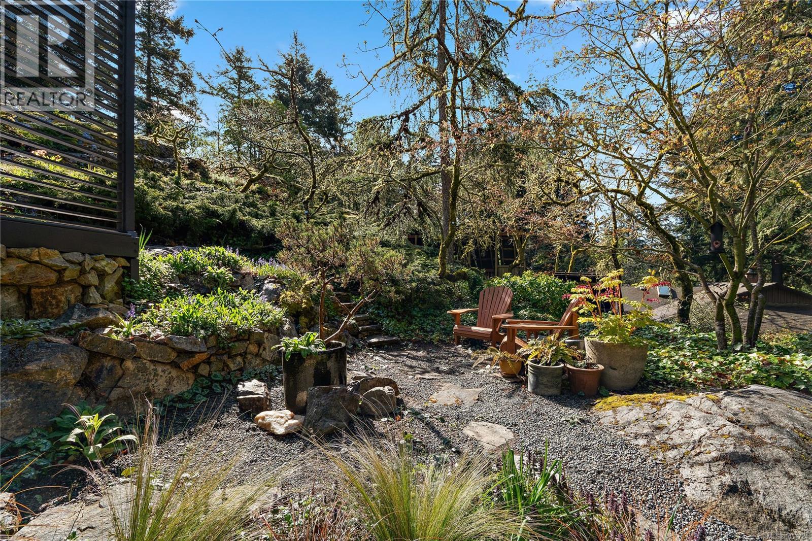  4513 Edgewood Place, Saanich