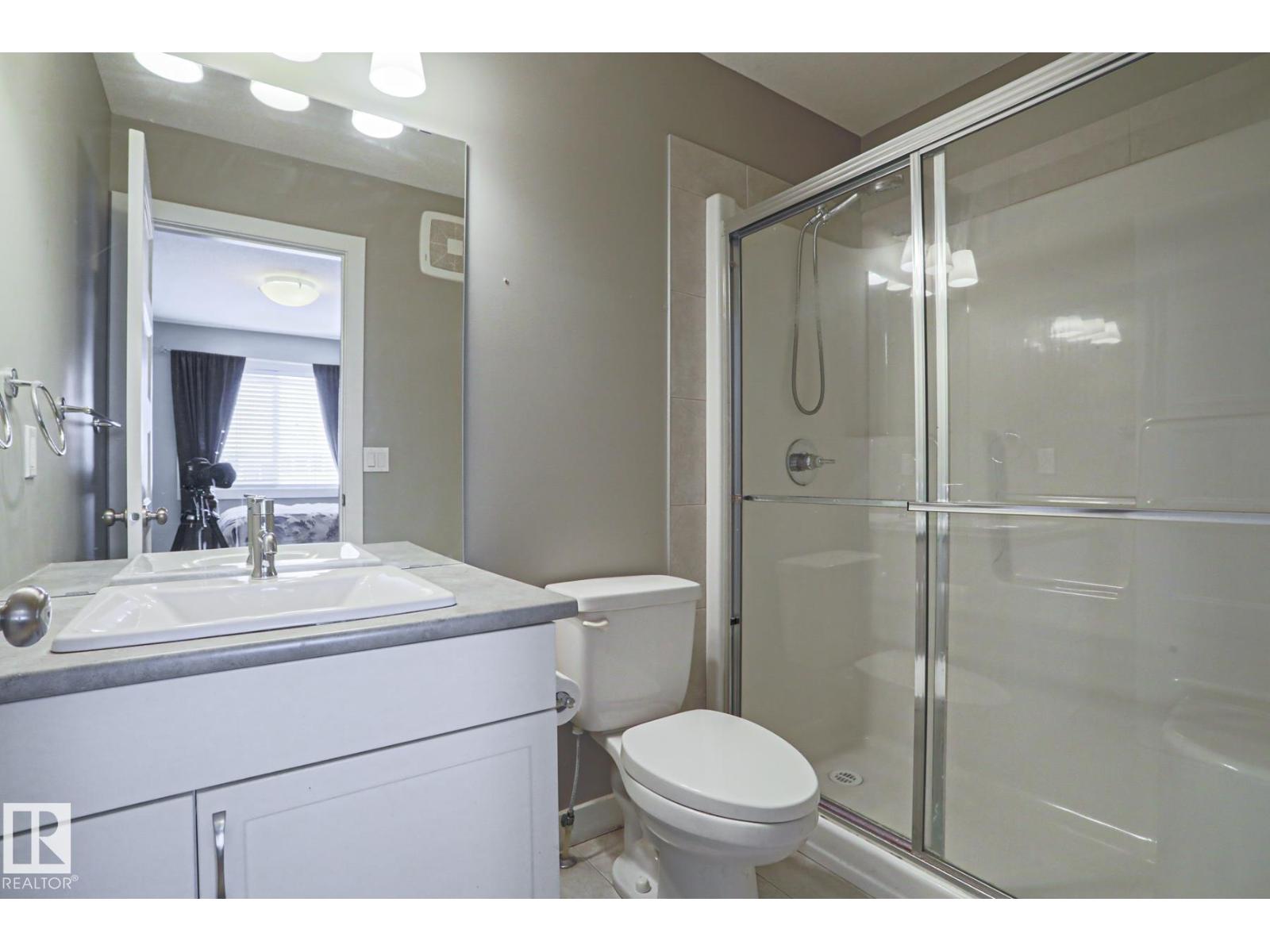 28 HAZELWOOD LN, Spruce Grove